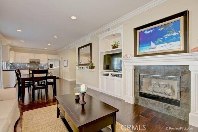 Building Photo - 37 Dawn Ln