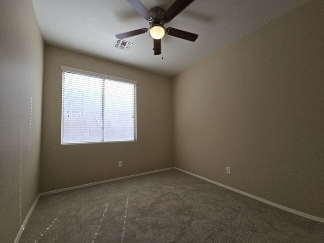 Building Photo - San Tan Valley Home in the Popular Johnson Ranch!