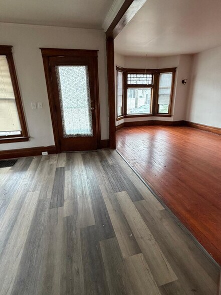 Building Photo - 36 Ferrin Pl