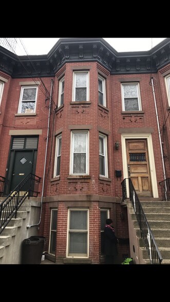 Building Photo - 63 Van Reipen Ave