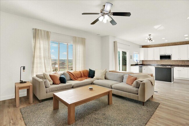 Building Photo - Stunning 3 Bedroom Home in Parker, Mountai...