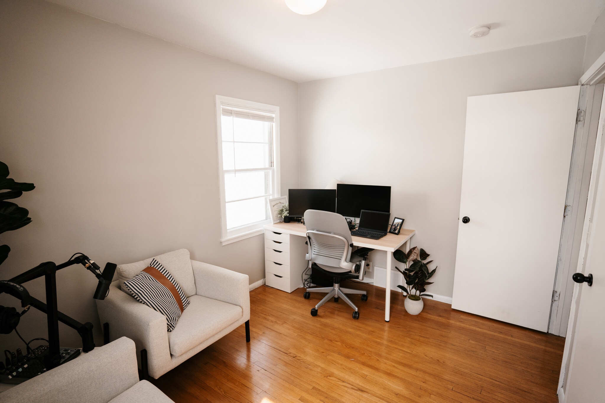 Bedroom 2 - 2122 Highland Pl