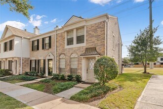 Building Photo - 2810 Grants Lake Blvd