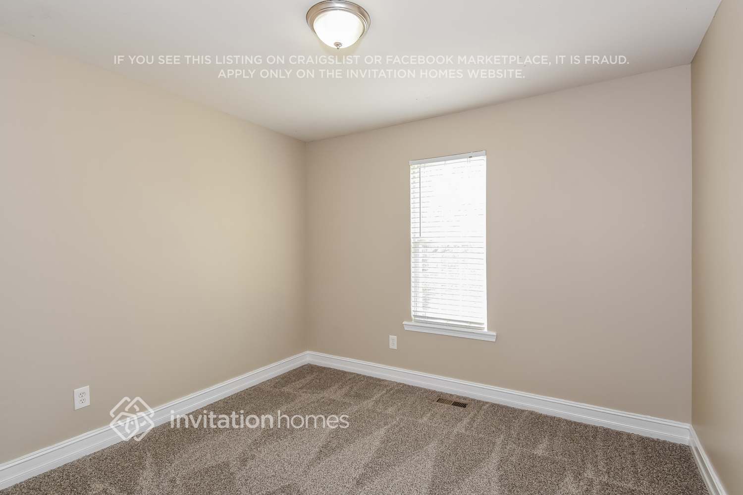 Building Photo - 37 Fouche Dr SW