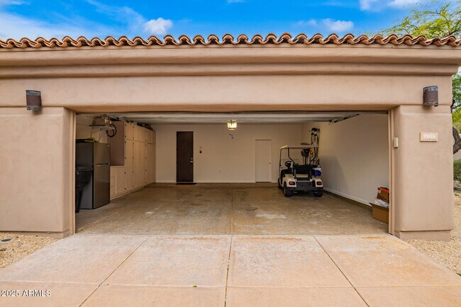 Building Photo - 7485 E Tumbleweed Dr