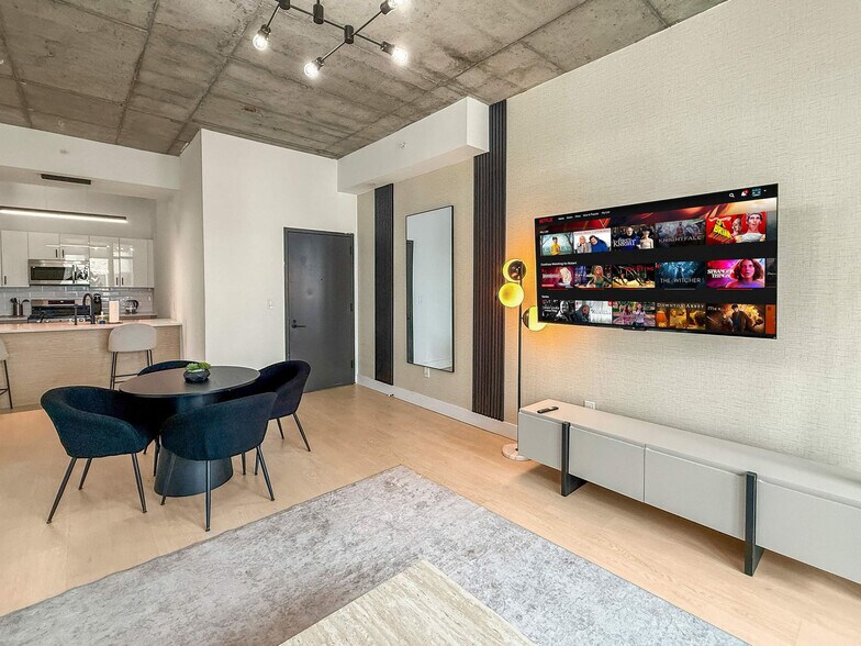 Building Photo - 1247 N 2nd St