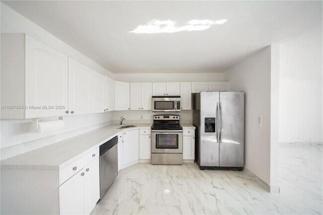 Building Photo - 2709 NW 54th St