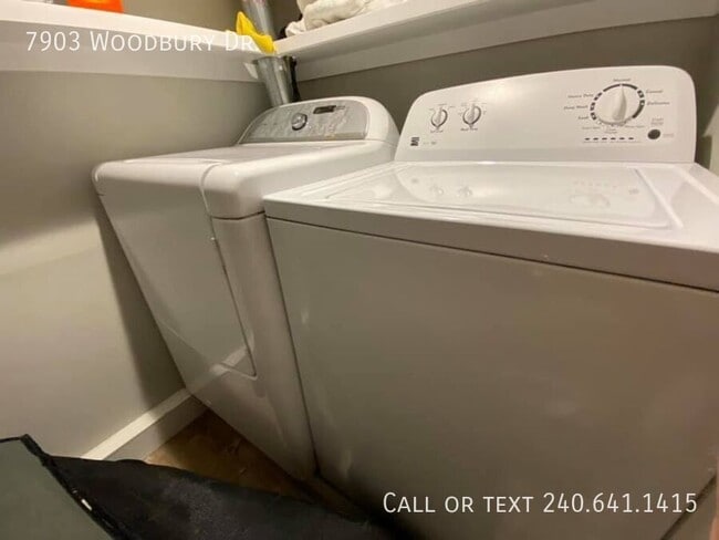 Building Photo - 7903 Woodbury Dr