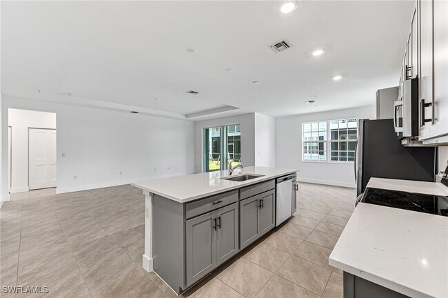 Building Photo - 26351 Coco Cay Cir