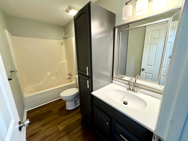 Building Photo - 185 Stonehouse Rd