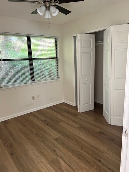 Bedroom 1 with closet - 5555 Playa Way