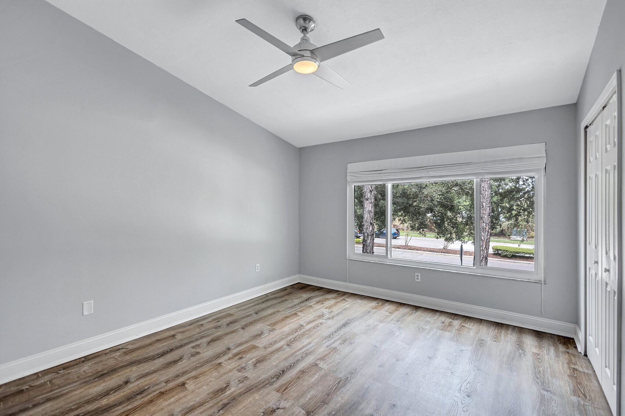Building Photo - 12450 Berkeley Square Dr