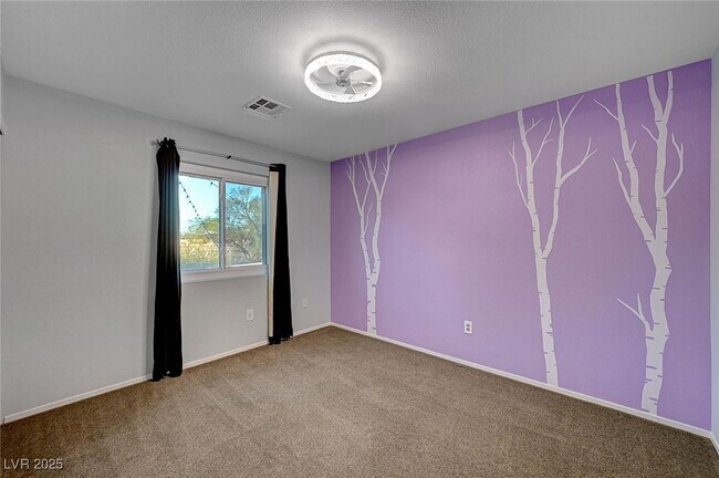 Building Photo - 5470 Logville St