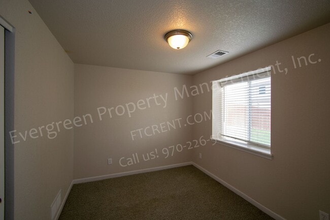 Building Photo - 413 Hawthorne Ave