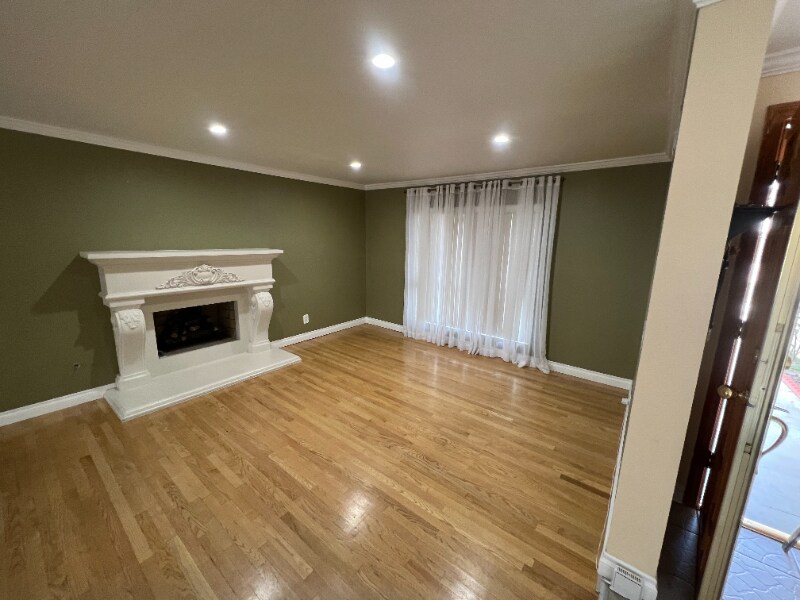 Building Photo - 19926 Cantara St