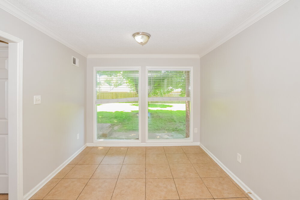 Building Photo - 5617 Annandale Dr