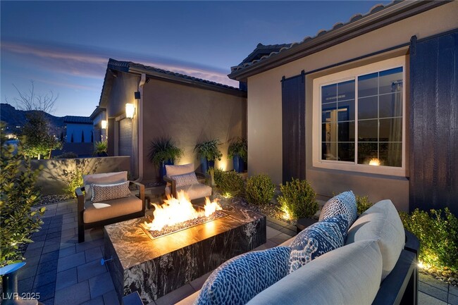 Building Photo - 33 Desert Juniper Ln