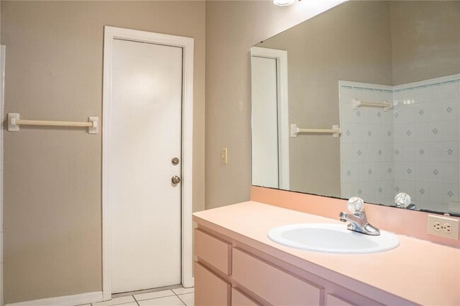 Building Photo - 2326 Deerbrook Dr