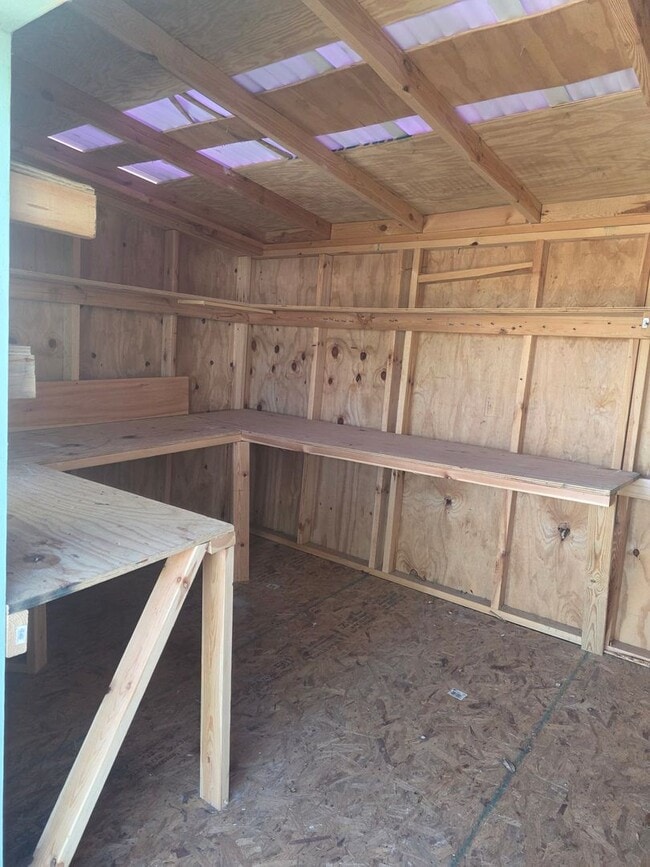 Building Photo - Updated 3 bedroom 2 bath Home for rent