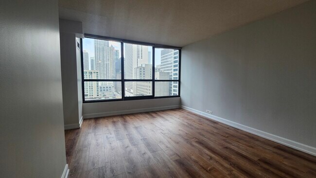 Building Photo - 405 N Wabash Ave