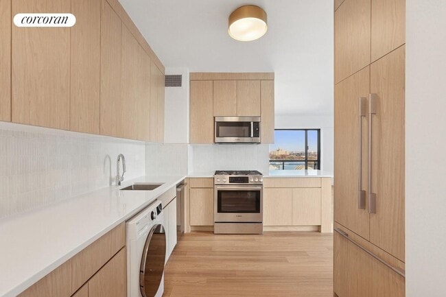 Building Photo - 501 E 87th St