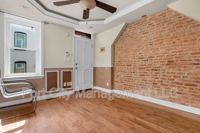 Building Photo - 110 N Bradford St