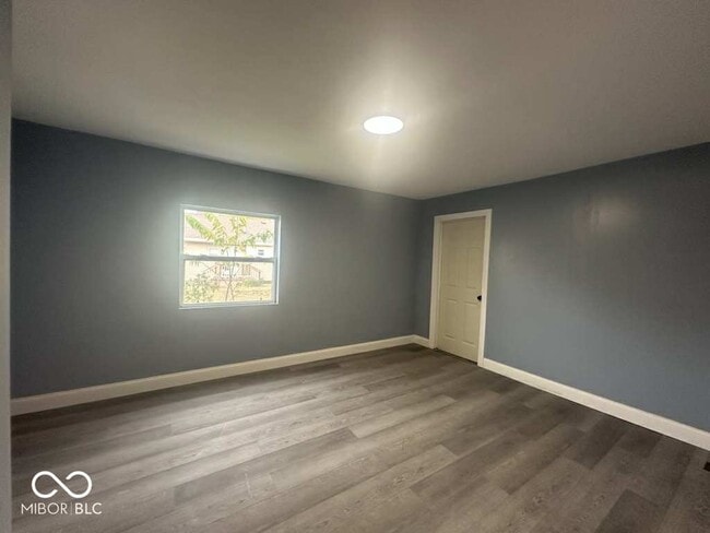 Building Photo - 2729 Columbia Ave