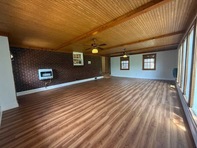 Building Photo - 1007 Fowler St