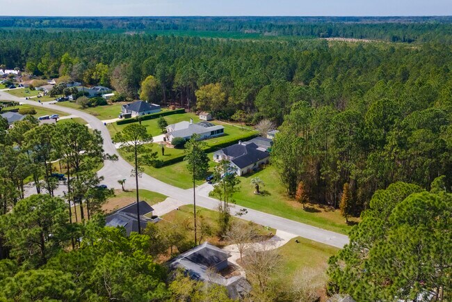 Building Photo - 4040 Red Pine Ln