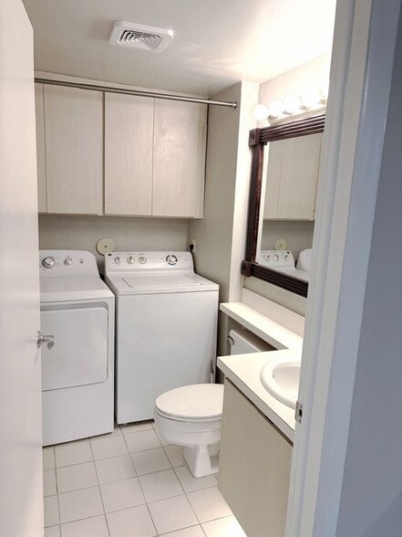 Building Photo - 5404 Wheatley Ct