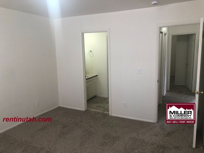 Building Photo - 2747 S 2855 W