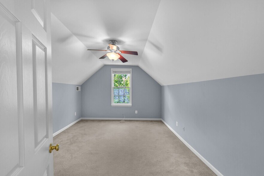 Building Photo - 333 Swanton Ln