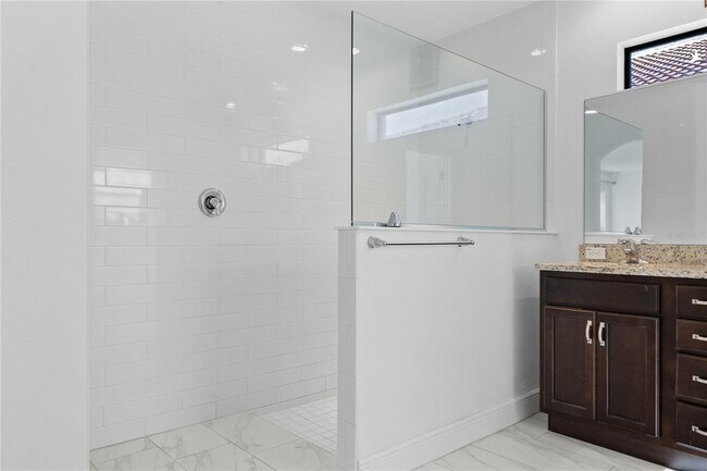 Building Photo - 2926 Siesta View Dr