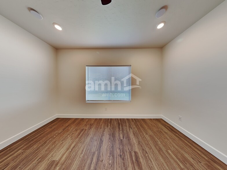 Building Photo - 5066 W White Ash Ct