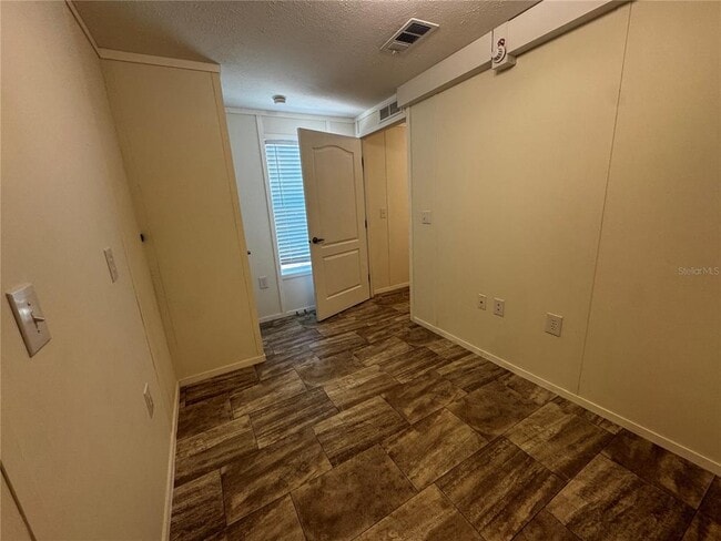 Building Photo - 9990 SE 166 St