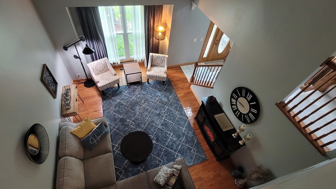 Building Photo - 3885 Thornberry Way