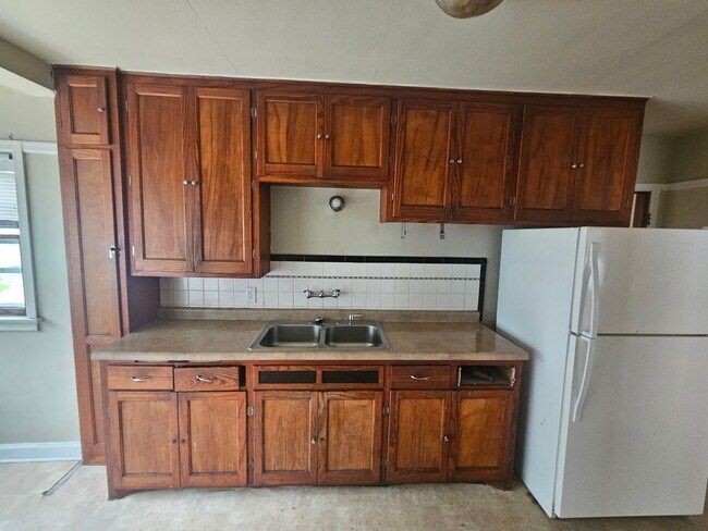 Building Photo - 5437 N Bethmaur Ln