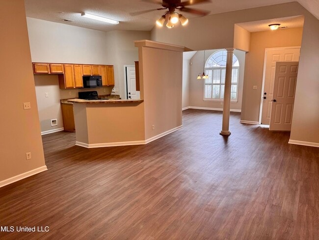 Building Photo - 9117 Billy Pat Dr