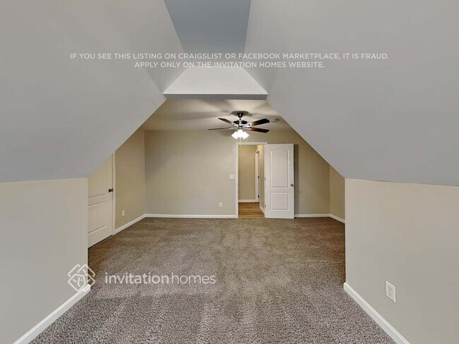 Building Photo - 147 Hawthorn Dr