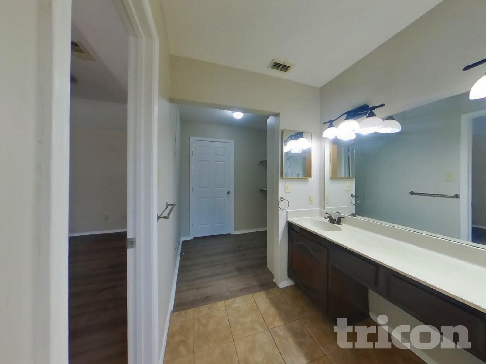 Building Photo - 992 Mauve Dr