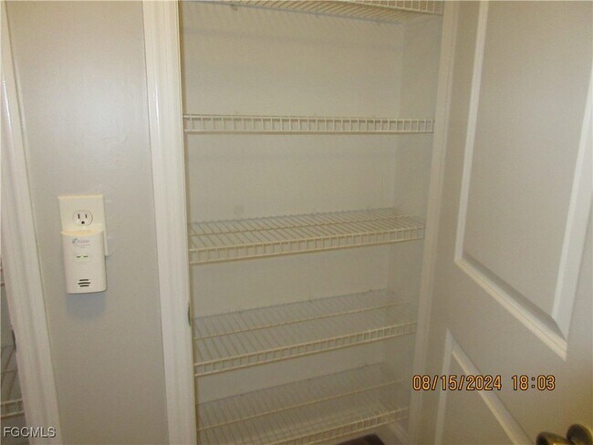 Building Photo - 459 NE 3rd Ave