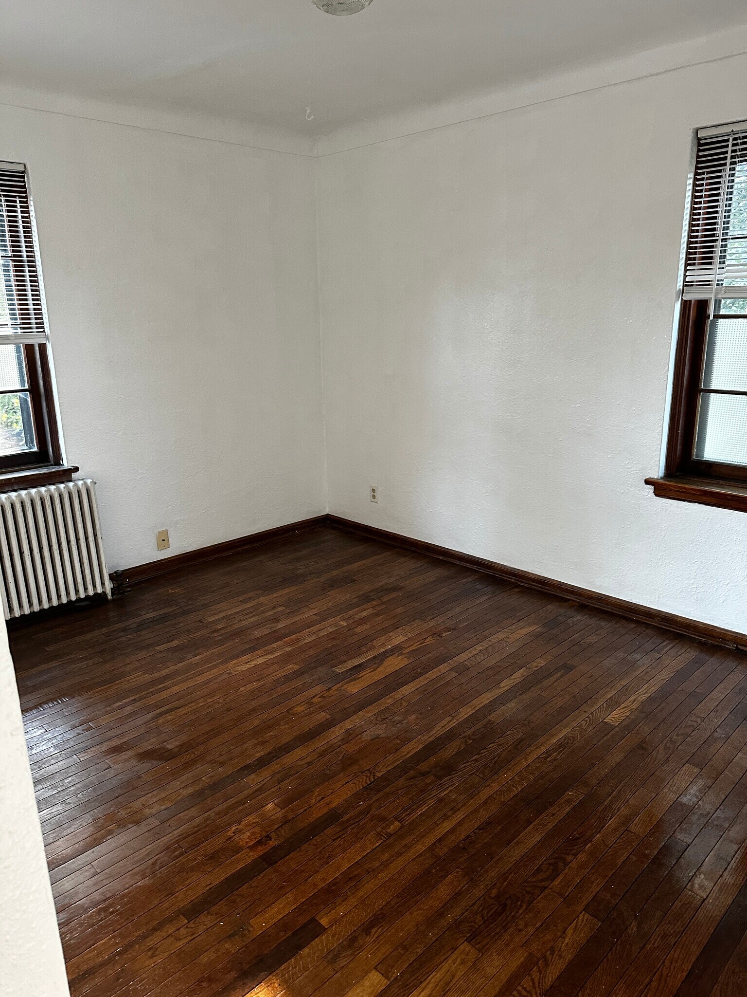 Building Photo - 708 W Bancroft St