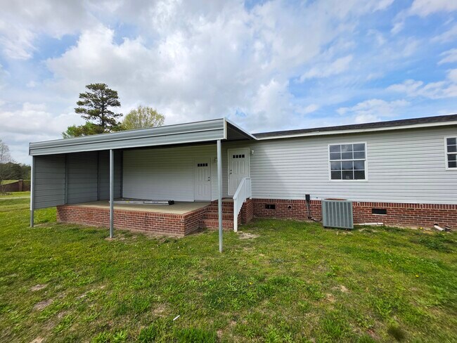 Building Photo - 1527 Haymount Rd