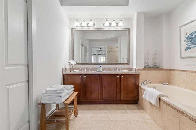 Building Photo - 102 Yacht Harbor Dr