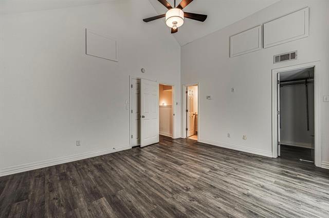 Building Photo - 2722 Knight St