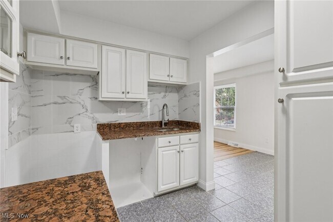 Building Photo - 3279 Warrensville Center Rd