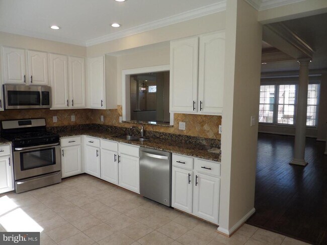 Building Photo - 2254 Journet Dr