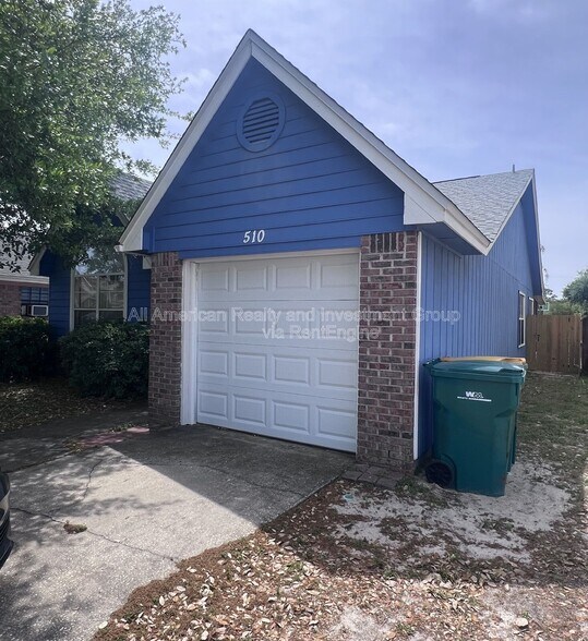 Building Photo - 510 Woodland Park Cir