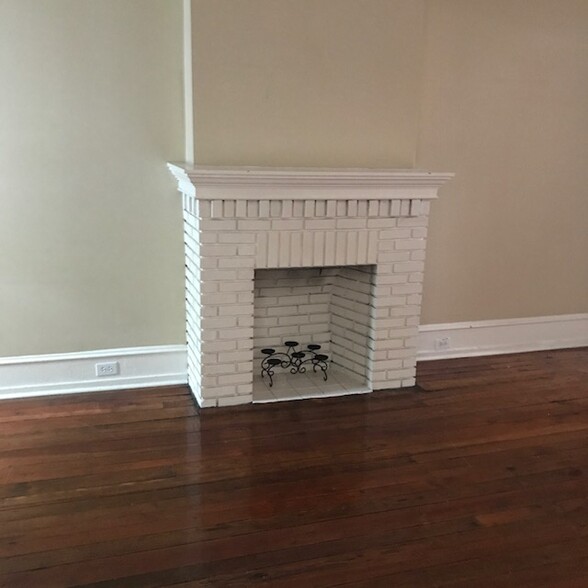Beautiful Fireplace - 1518 S 13th St