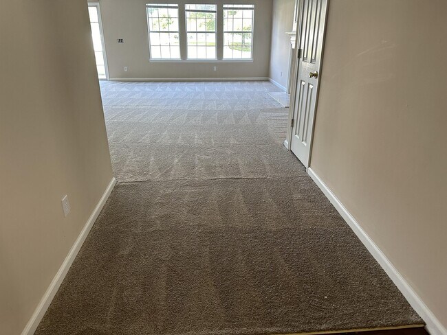 Building Photo - 116 Stoney Crossing